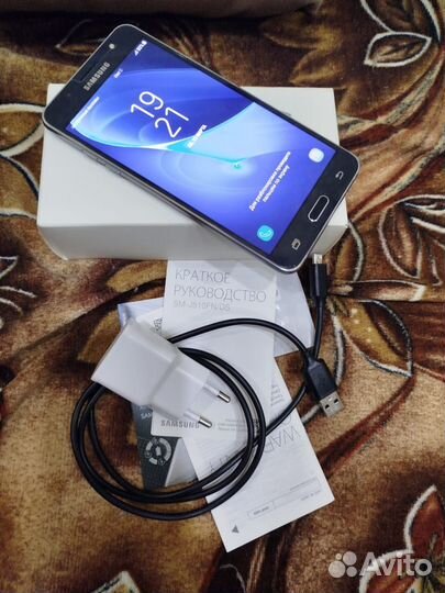 Samsung Galaxy J5 (2016), 2/16 ГБ