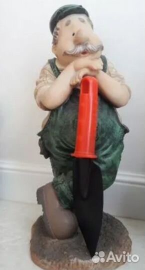 Статуэтки садовые