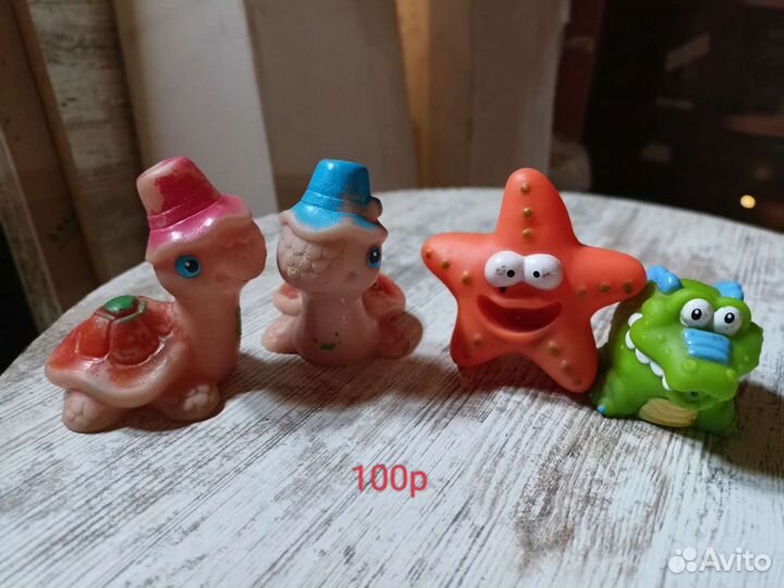 Игрушки для купания в ванной