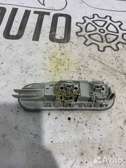 Плафон потолочный Renault Logan K7J710 2008