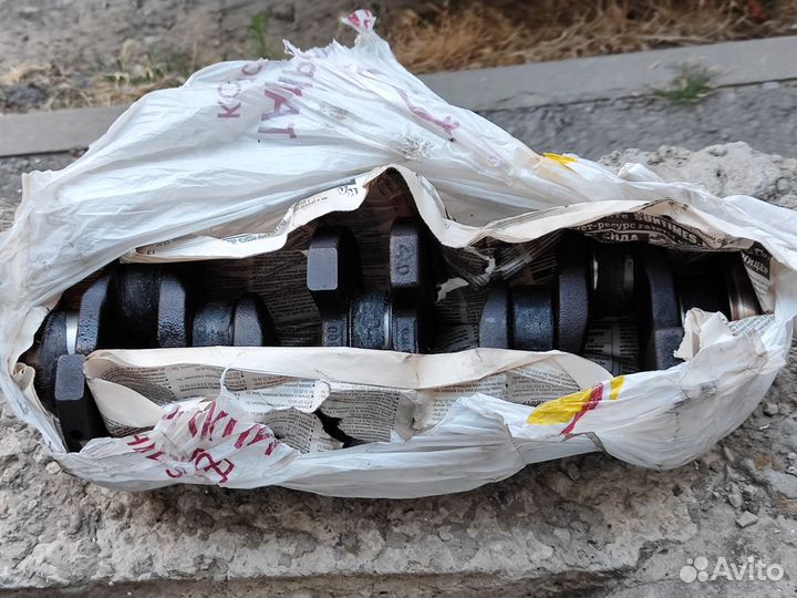 Коленвал golf 2 1.6N