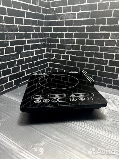 Электроплитка индукционная dexp INS-2000