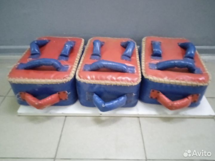 Боксерские лапы 40*26 сума за всë