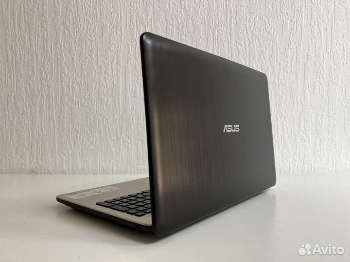 Ноутбук Asus x540y