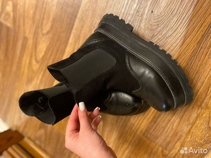 Ботинки женские демисезонные 38 размера