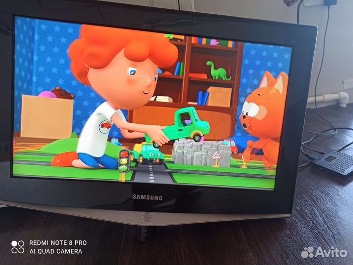 Телевизор samsung