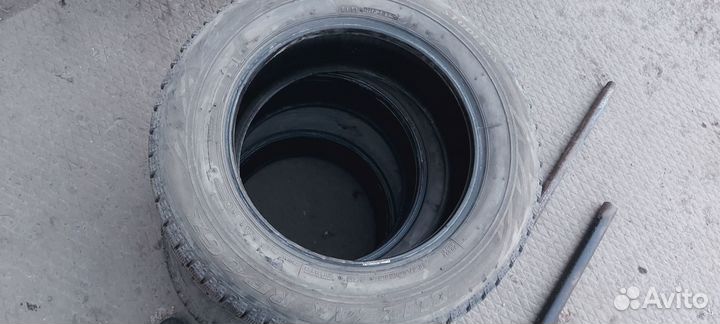 Bridgestone Blizzak Revo GZ 215/60 R16