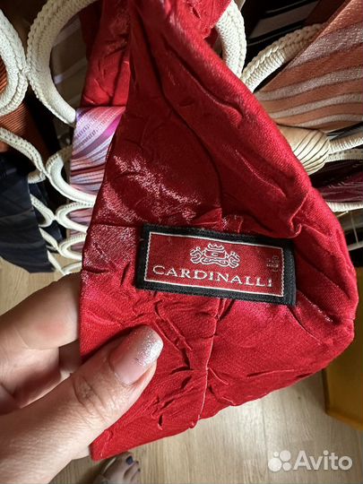 Брендовые Галстуки в отличном состояние