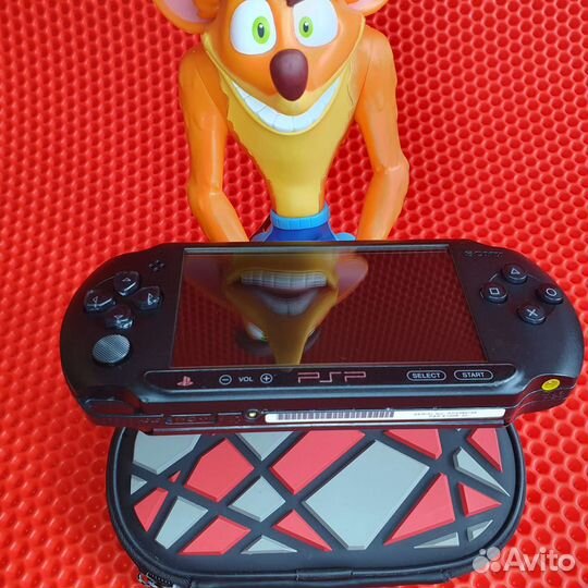 Sony PSP 1008 + 30 игр/ прошитая