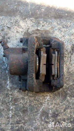 Передний суппорт Рено Меган 1