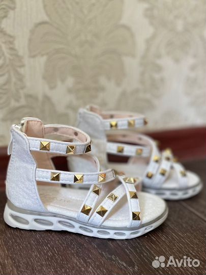 Обувь для девочки 22 размер