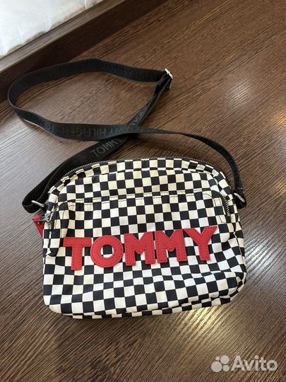 Сумка Tommy Hilfiger