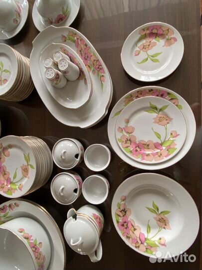 Набор столовой посуды