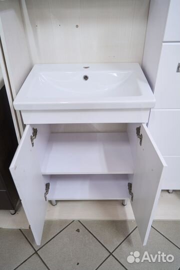 Тумба с раковиной в наличии