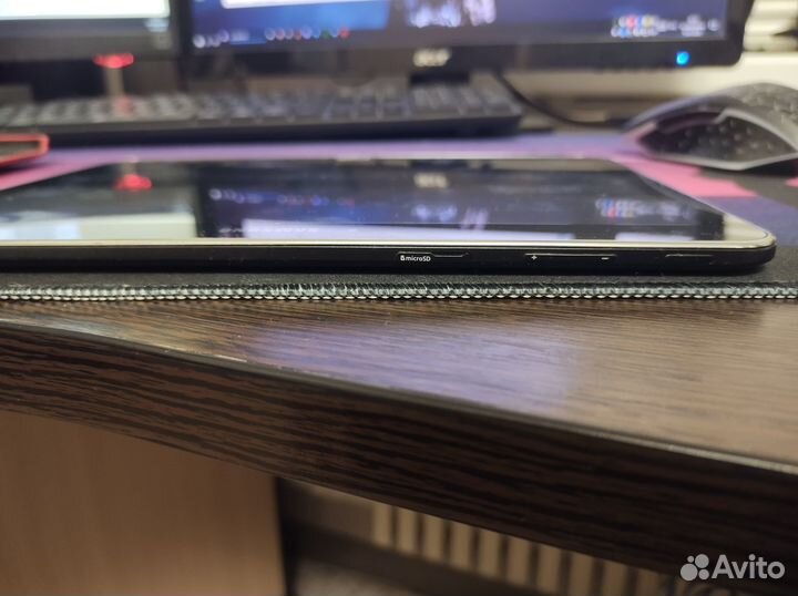 Samsung Galaxy Tab4 SM-T530