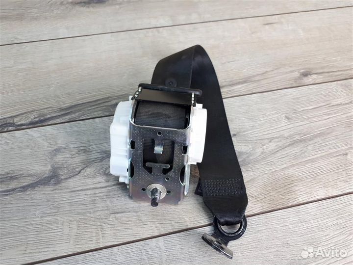 Ремень безопасности задний правый ford Focus 3