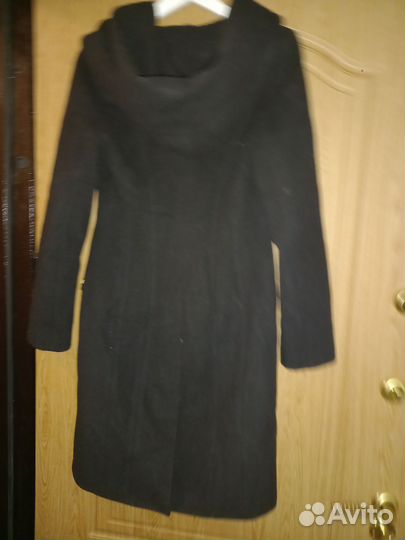 Пальто женское с капюшоном