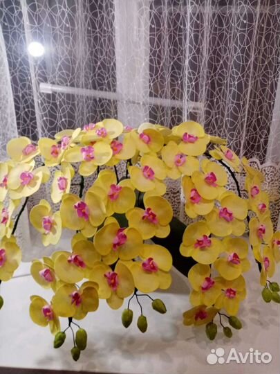 Светильник-орхидея