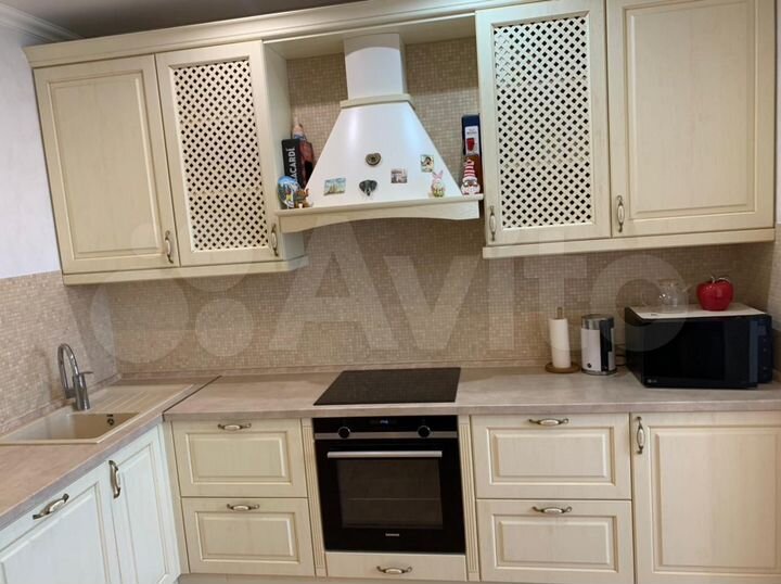 2-к. квартира, 70,9 м², 4/14 эт.