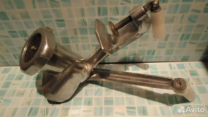 Мясорубки ручные с насадкой-соковыжималкой