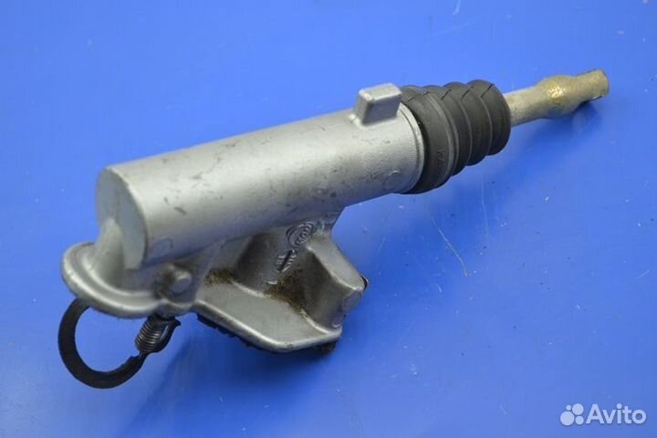 Главный цилиндр сцепления scania R-series (01.04)