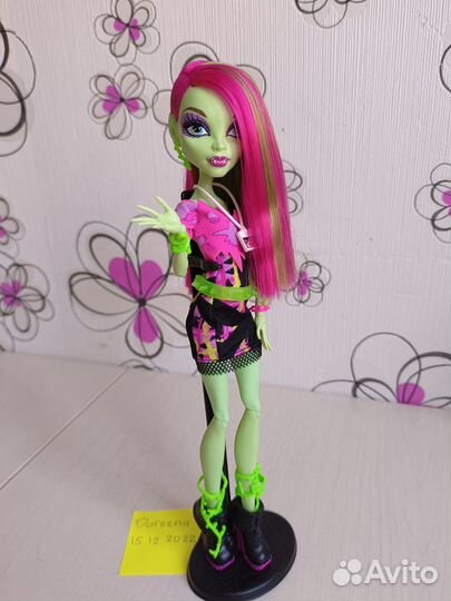Monster High Venus McFlytrap витринного хранения