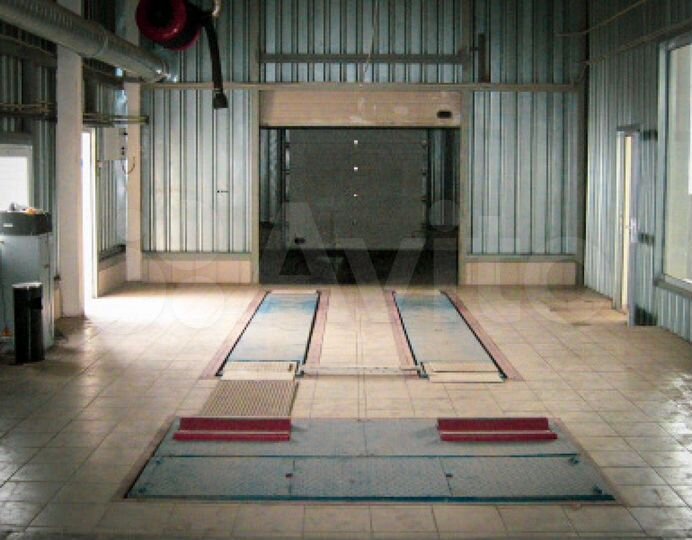 Автосалон уровня дц 9 км от МКАД