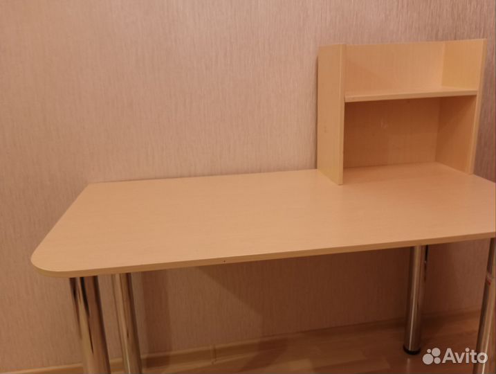Стол для школьника