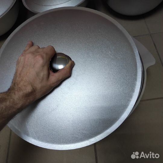 Казан алюминиевый с крышкой новый кукмора
