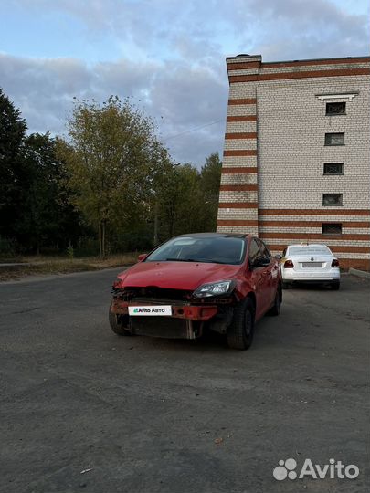 Ford Focus 1.6 МТ, 2011, битый, 208 000 км