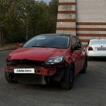 Ford Focus 1.6 MT, 2011, битый, 208 000 км, с пробегом, цена 410 000 руб.