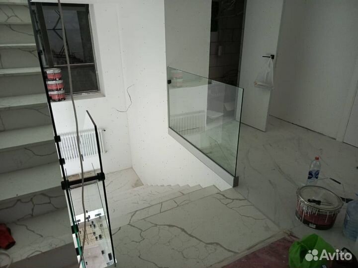 Перила для лестниц из стекла