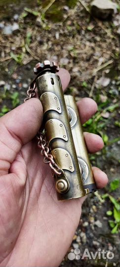 Бензиновая зажигалка