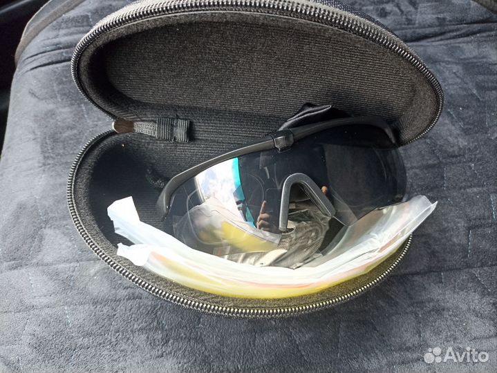 Солнцезащитные очки мужские