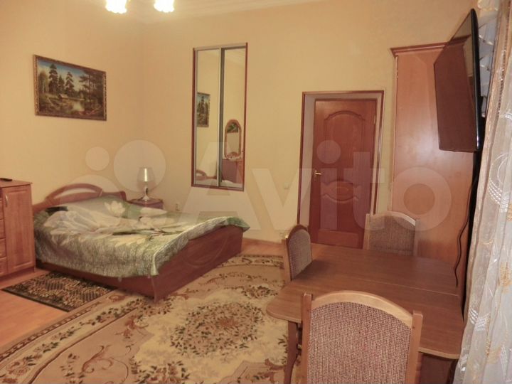 2-к. квартира, 59 м², 1/2 эт.