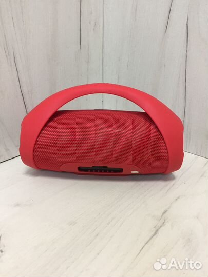 Беспроводная колонка Boombox E10 красная (с3301)