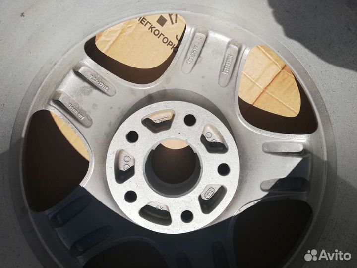 Оригинальный комплект R 17 отверстия 5 на 130