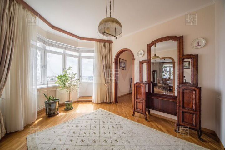 5-к. квартира, 210 м², 12/14 эт.