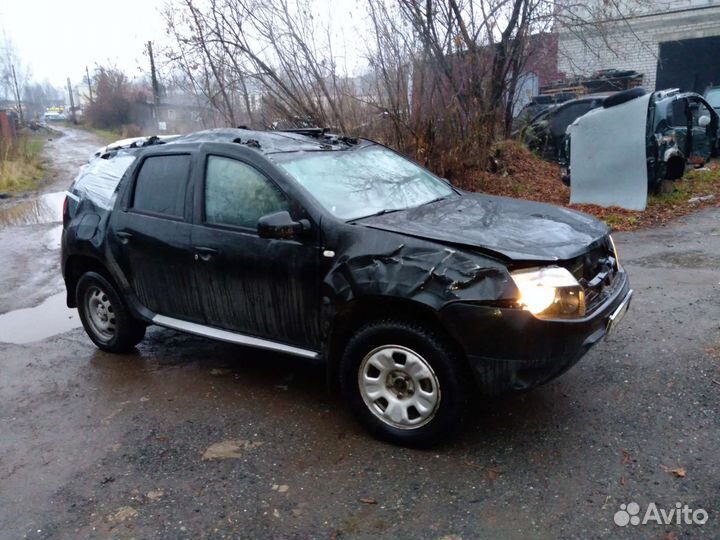 Разбор Рено Дастер 2013г 2л полный привод