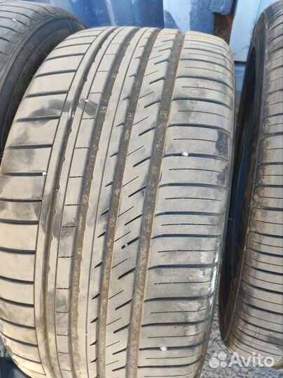 Kinforest KF550-UHP 285/40 R21 109Y