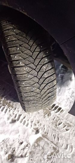 Triangle IceLink Trin PS01 215/60 R16