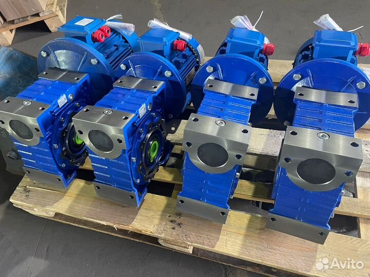 Мотор-редуктор 3мп, 4мц2С, nmrv