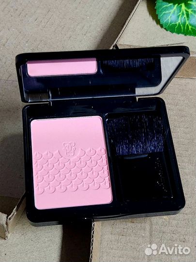 Guerlain румяна