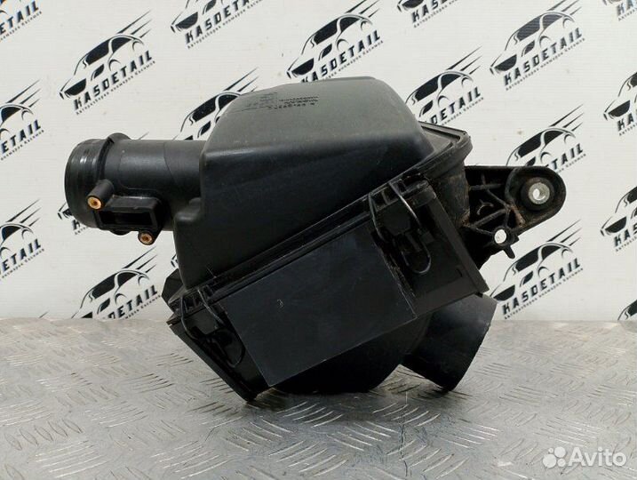 Корпус воздушного фильтра Nissan Qashqai J10