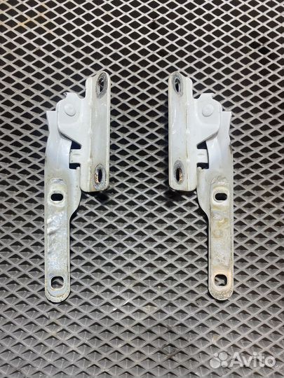 Петли капота renault logaan 1