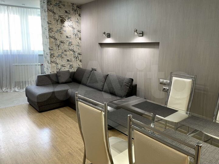 2-к. квартира, 55 м², 8/13 эт.