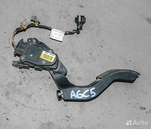 Педаль газа электронная Audi A6 C5 2.4 АКПП
