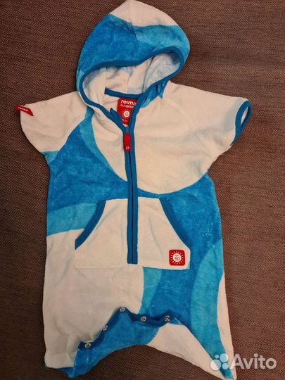 Аквакостюм / костюм для плавания + панама Reima