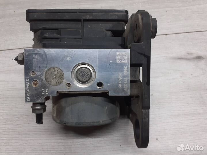 Блок ABS (насос) Skoda Octavia A7