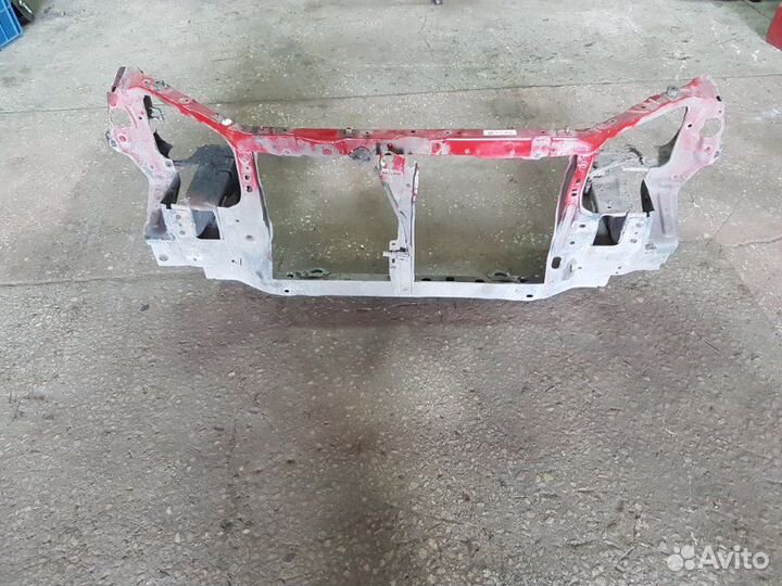 Рамка радиатора Mazda Premacy cpew FS 2002